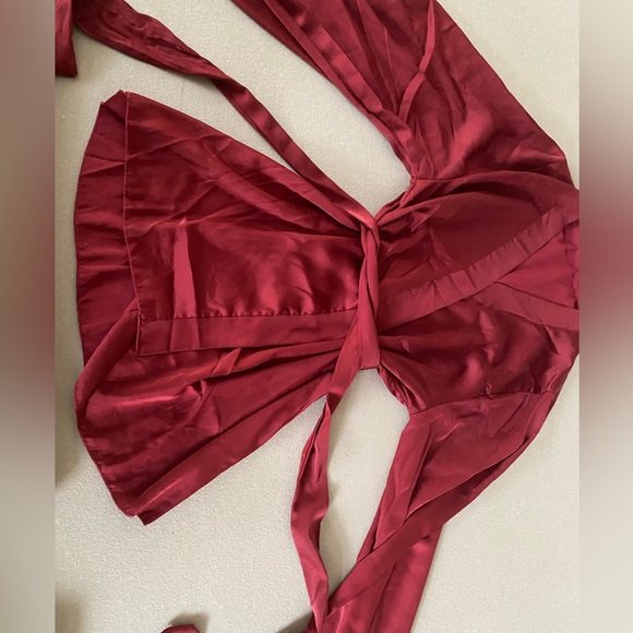 Satin Short Red Maroon Robe - Picture 3 of 8